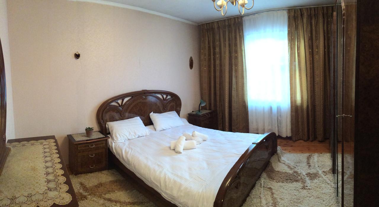 Holiday Hostel House Bishkek Luaran gambar