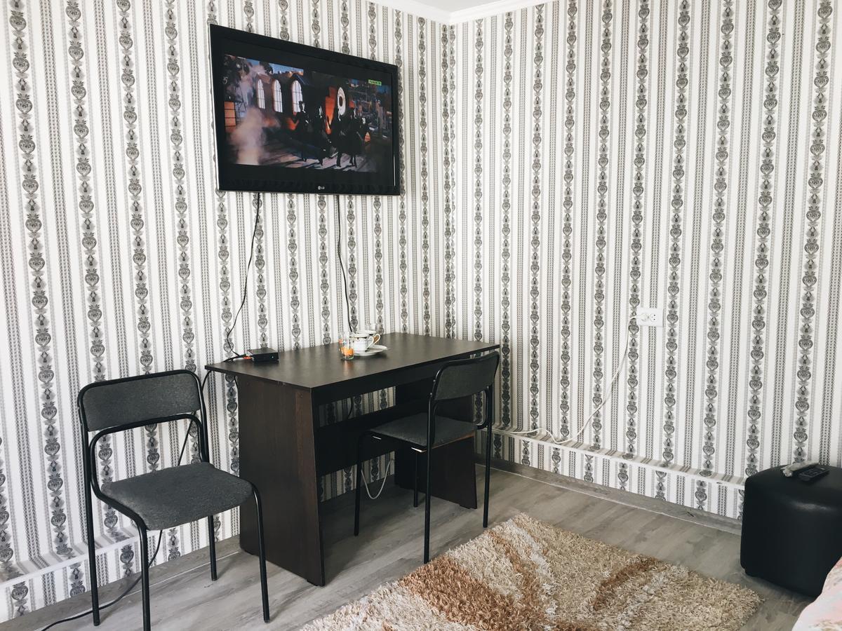 Holiday Hostel House Bishkek Luaran gambar