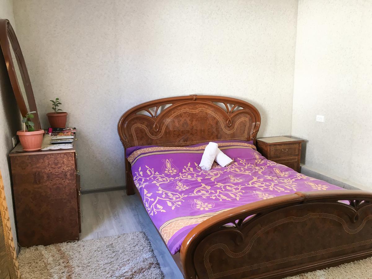 Holiday Hostel House Bishkek Luaran gambar