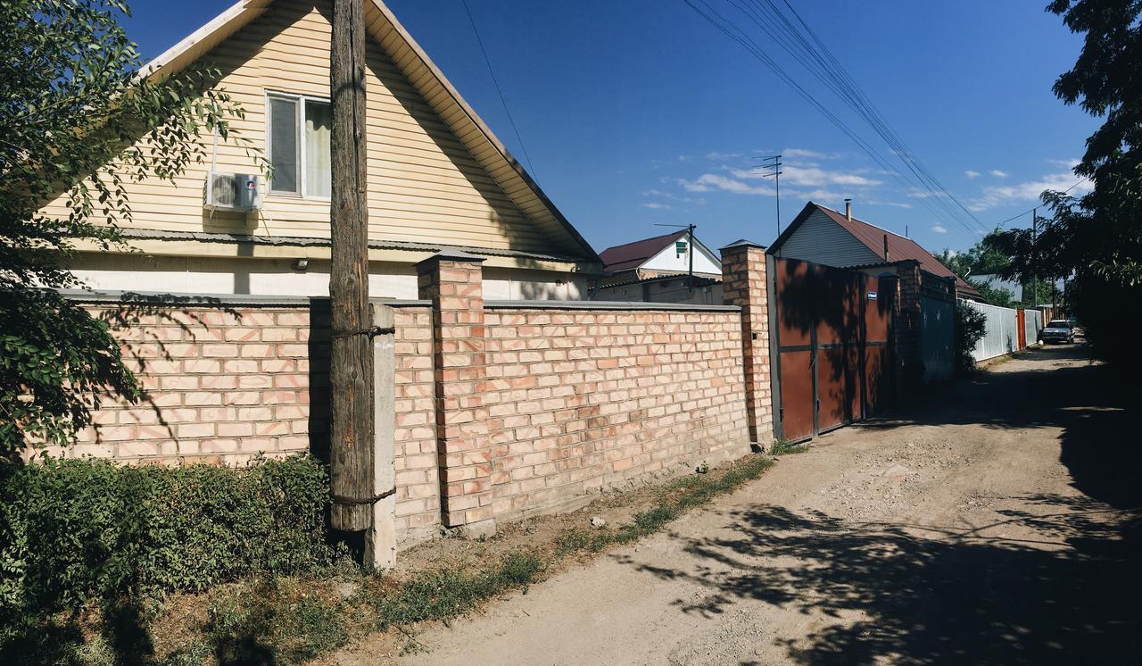 Holiday Hostel House Bishkek Luaran gambar