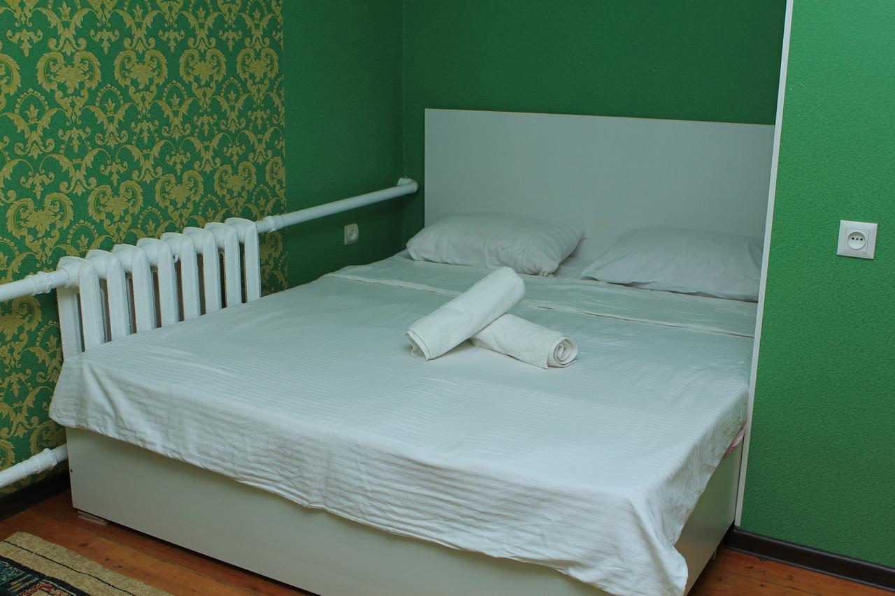 Holiday Hostel House Bishkek Luaran gambar