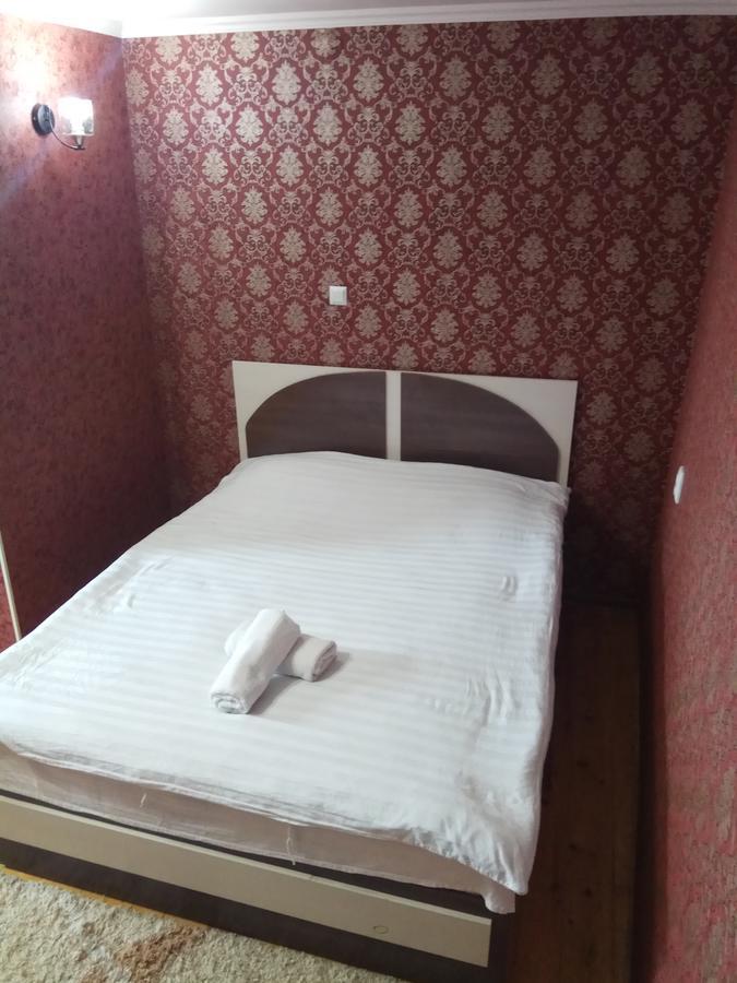 Holiday Hostel House Bishkek Luaran gambar