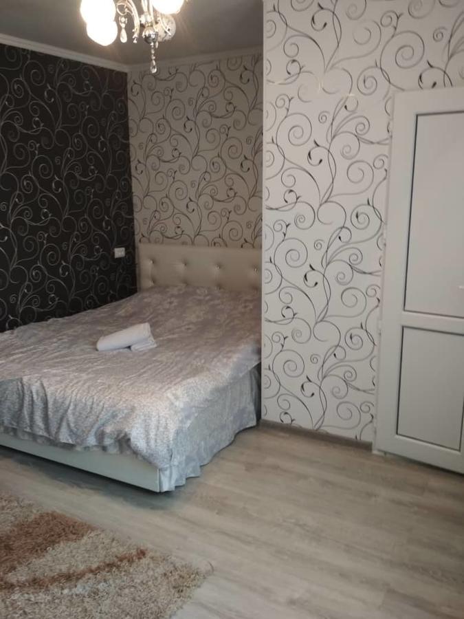 Holiday Hostel House Bishkek Luaran gambar